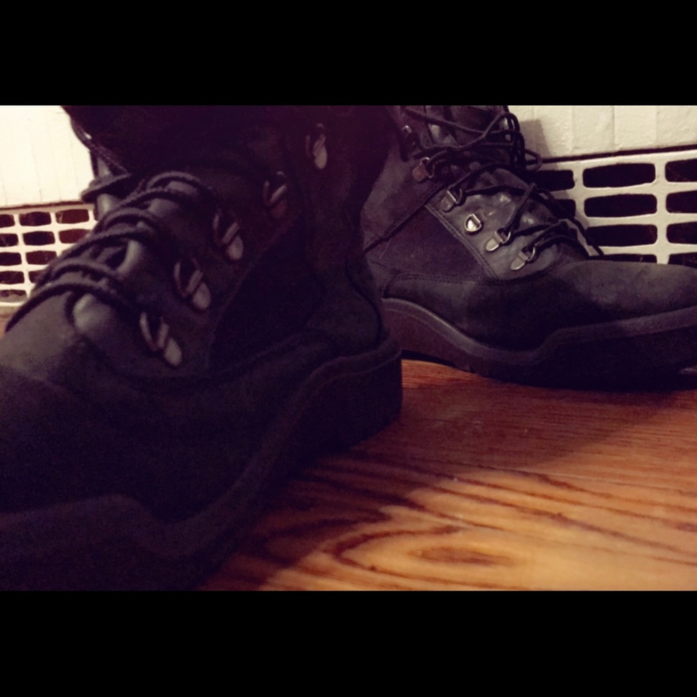 Timberlands - Picture 3 of 3